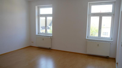 Wohn- und Geschäftshaus mit 5 Wohneinheiten und 1 Gewerbeeinheit Wohn- und Geschäftshaus mit 5 Wohneinheiten und 1 Gewerbeeinheit