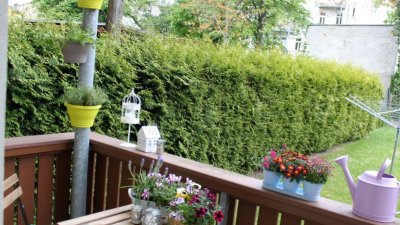 und verfügt über ein Wohnzimmer, ein Schlafzimmer, eine Küche mit Balkon und verfügt über ein Wohnzimmer, ein Schlafzimmer, eine Küche mit Balkon