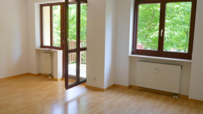 Angeboten wird in einer ruhigen Querstraße in Volkmarsdorf Angeboten wird in einer ruhigen Querstraße in Volkmarsdorf