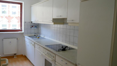 11_nachhause-immobilien_34e2fa773aa2d7beac4744490af97283cd3e2c23 Zu bequem für Best Ager ... Fahrstuhl, Einbauküche, Garagenstellplatz und Süd-Balkon