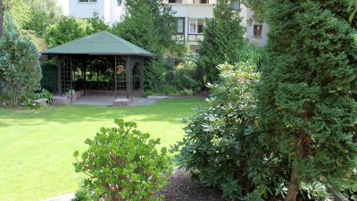 Das gesamte Anwesen macht einen sehr gepflegten Eindruck. Das gesamte Anwesen macht einen sehr gepflegten Eindruck.