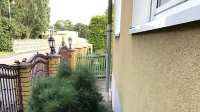 Angeboten wird ein freistehendes Einfamilienhaus Angeboten wird ein freistehendes Einfamilienhaus