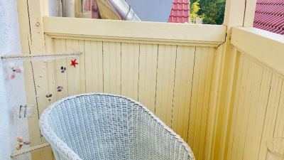 03_nachhause-immobilien_447ea67f4cdff0faf94abee68a94c08f1d619e49 Nur wenige Meter bis zum blauen Glück ... Ferienwohnung mit Balkon im schönsten Seeheilbad Mecklenburg Vorpommerns