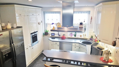 und unverbaubarem Weitblick, und unverbaubarem Weitblick,