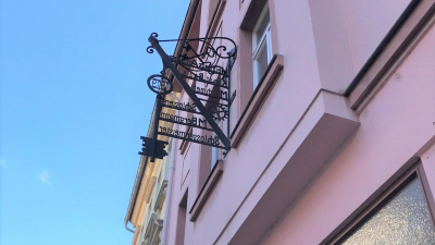 Angeboten wird ein voll vermietetes Wohnhaus Angeboten wird ein voll vermietetes Wohnhaus