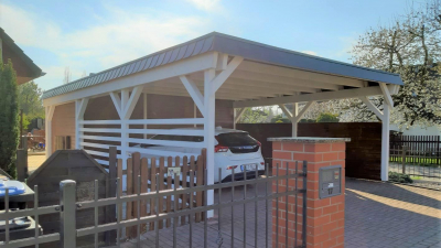 mit Doppelcarport mit Doppelcarport