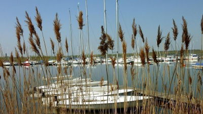 und natürlich legendäre Kneipenmeilen. und natürlich legendäre Kneipenmeilen.