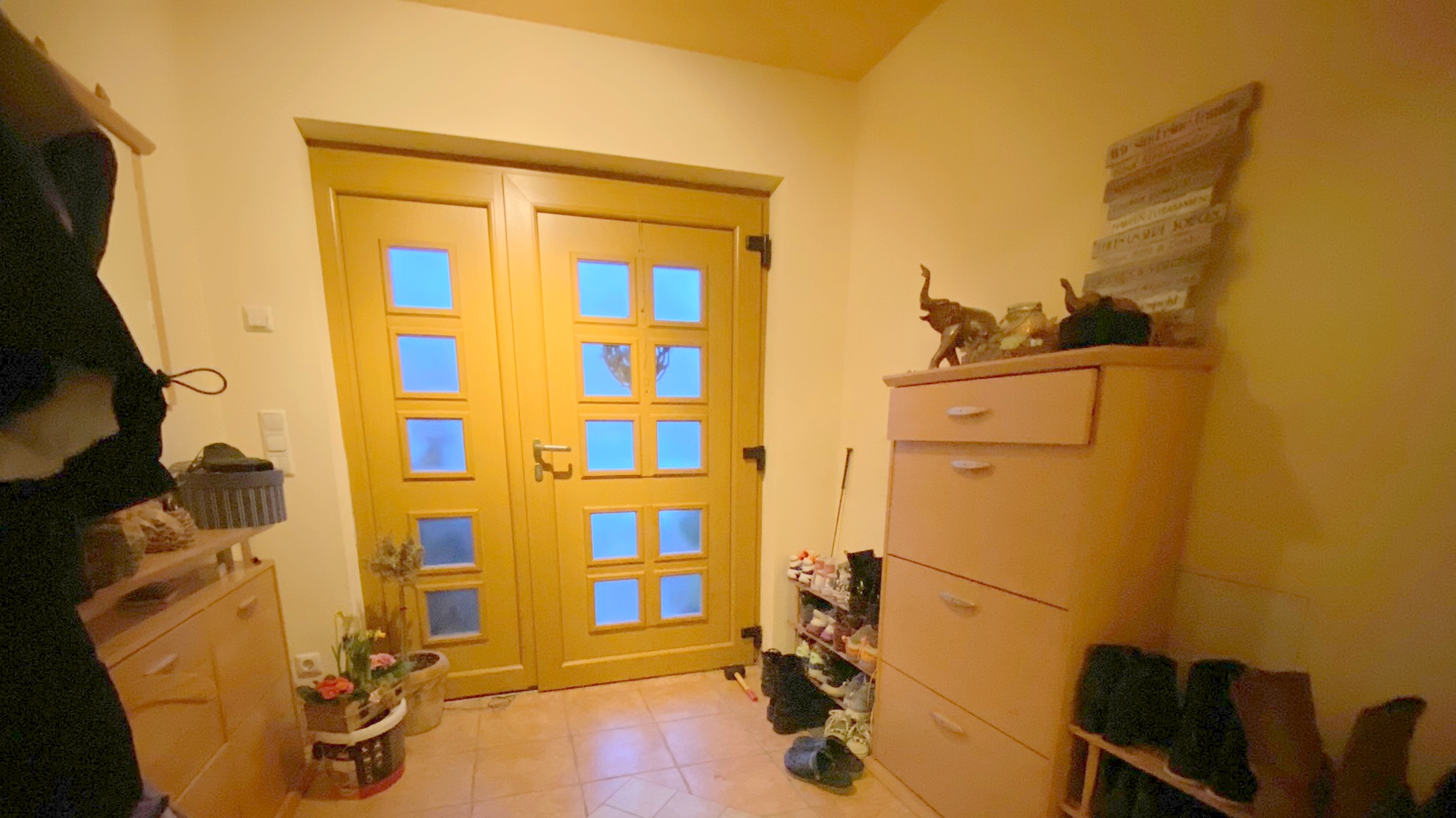 03_nachhause-immobilien_96f8db19-fec1-462c-934a-450b8912e017_bild Reserviert ... Ein moderner Wohntraum mit Swimmingpool, Ausbaureserve und großem Garten