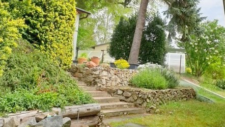 06_nachhause-immobilien_05a42cbe-b7ae-451c-b596-d1016a087cc5_bild Reserviert ... Ein moderner Wohntraum mit Swimmingpool, Ausbaureserve und großem Garten