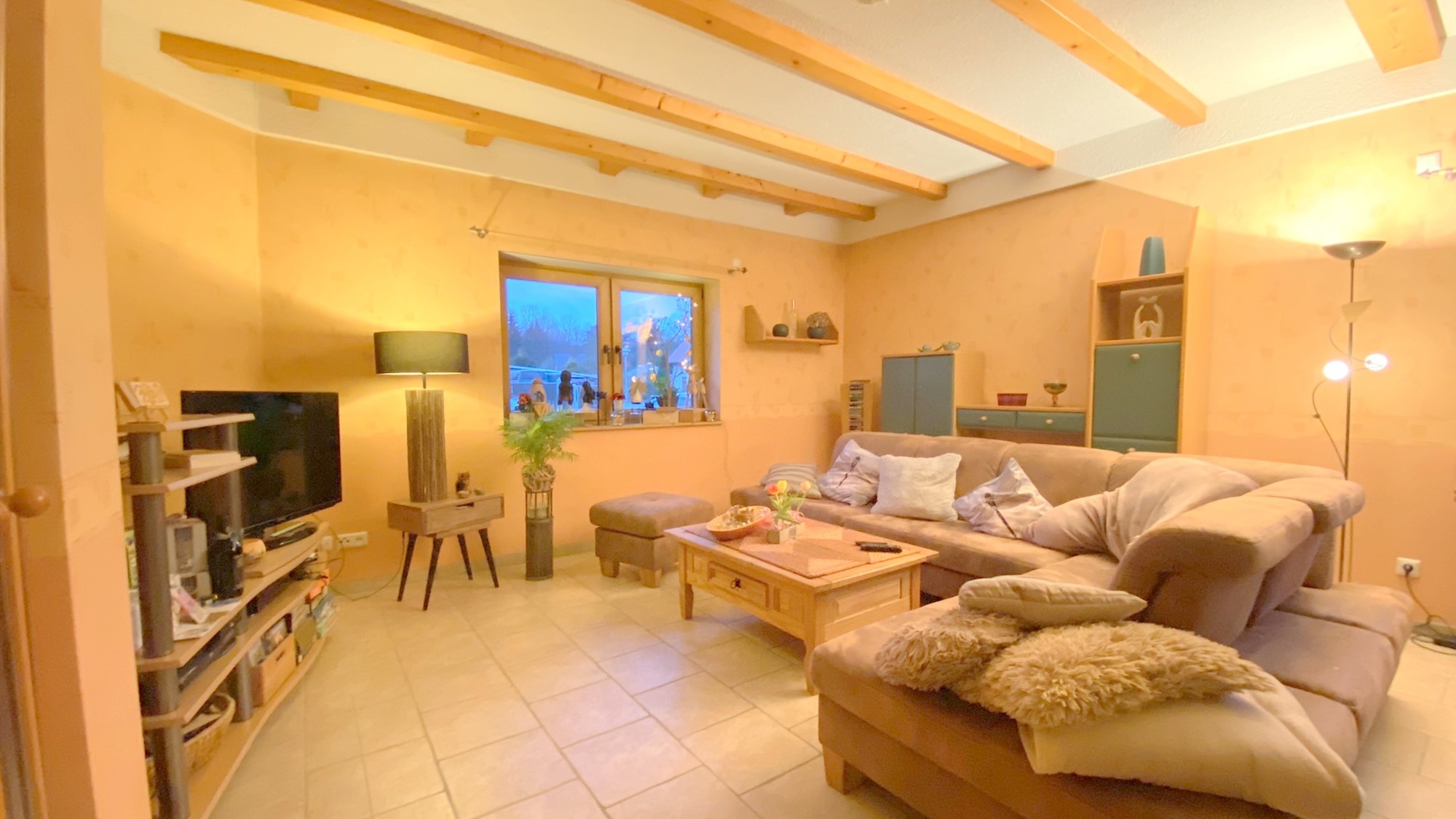 07_nachhause-immobilien_c0f18598-b5c5-4c5d-92a0-233657162e7b_bild Reserviert ... Ein moderner Wohntraum mit Swimmingpool, Ausbaureserve und großem Garten