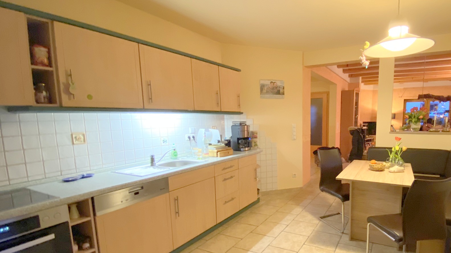 29_nachhause-immobilien_a7794ab2-497e-4d8f-9706-5b98eeeee13c_bild Reserviert ... Ein moderner Wohntraum mit Swimmingpool, Ausbaureserve und großem Garten