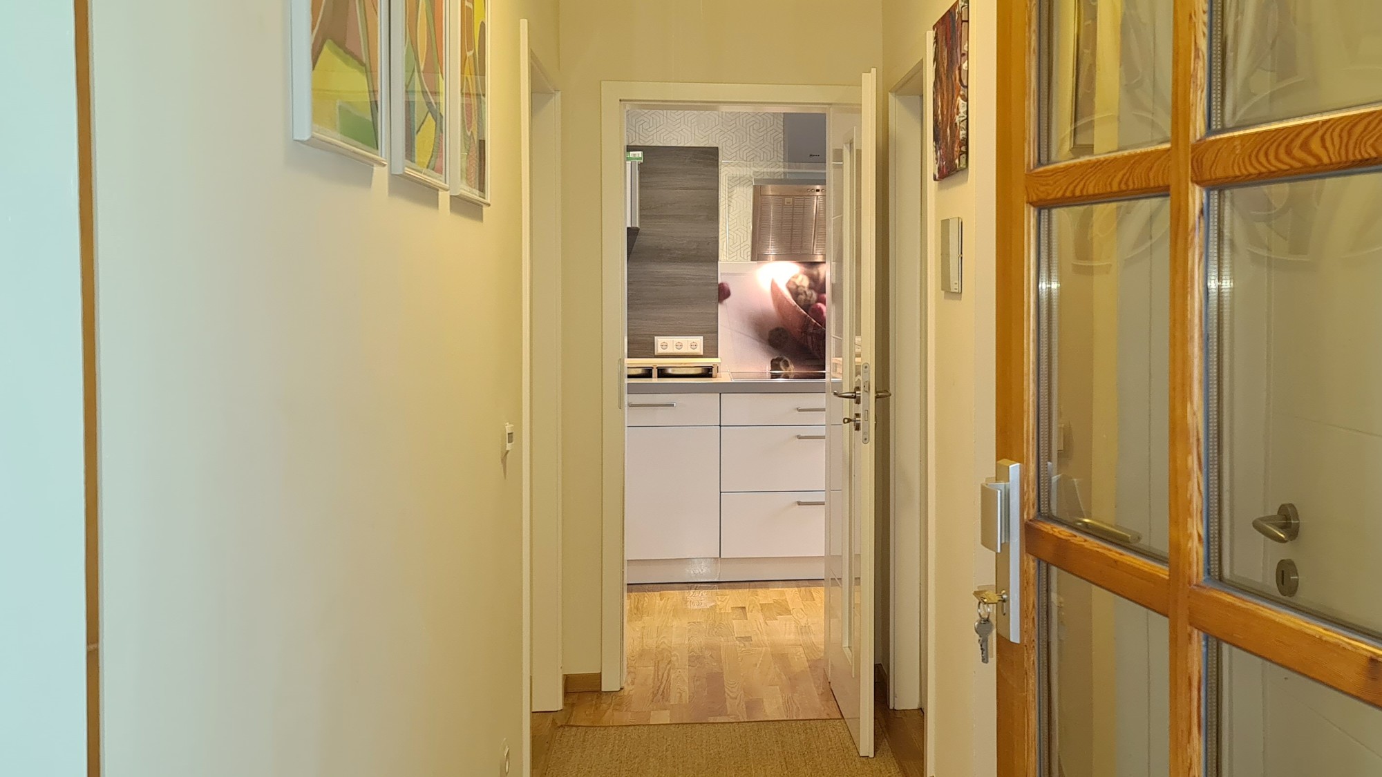 und großem Garten. und großem Garten.