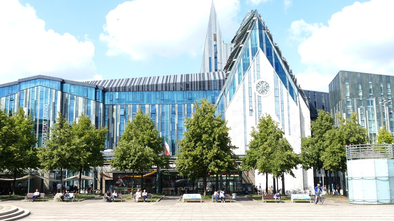 klassische Kultur auf Avantgarde. klassische Kultur auf Avantgarde.