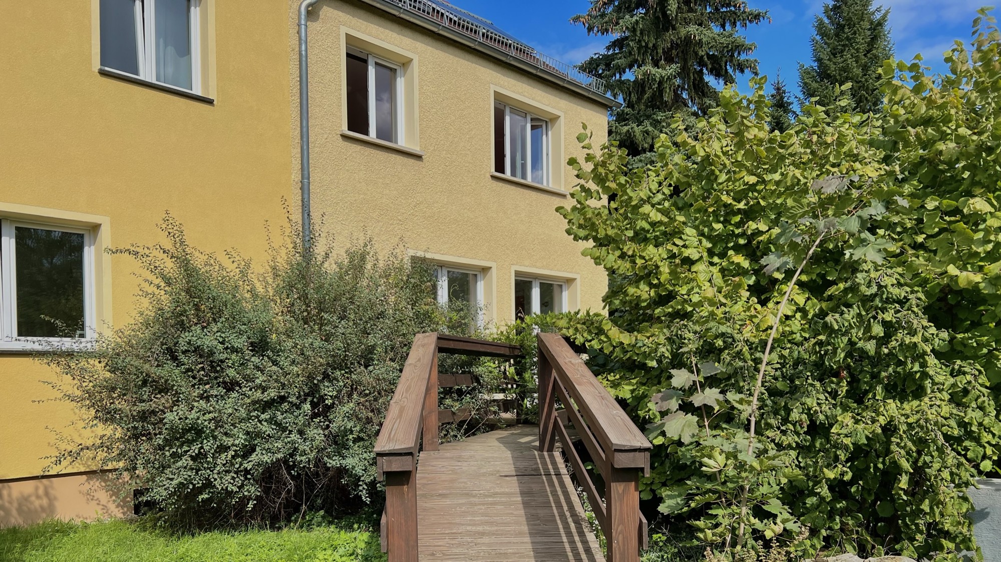 06_nachhause-immobilien__43751_bild Kaufen, Einziehen, Wohnen ... Modernes Haus mit Einliegerwohnung, Sauna und Swimmingpool