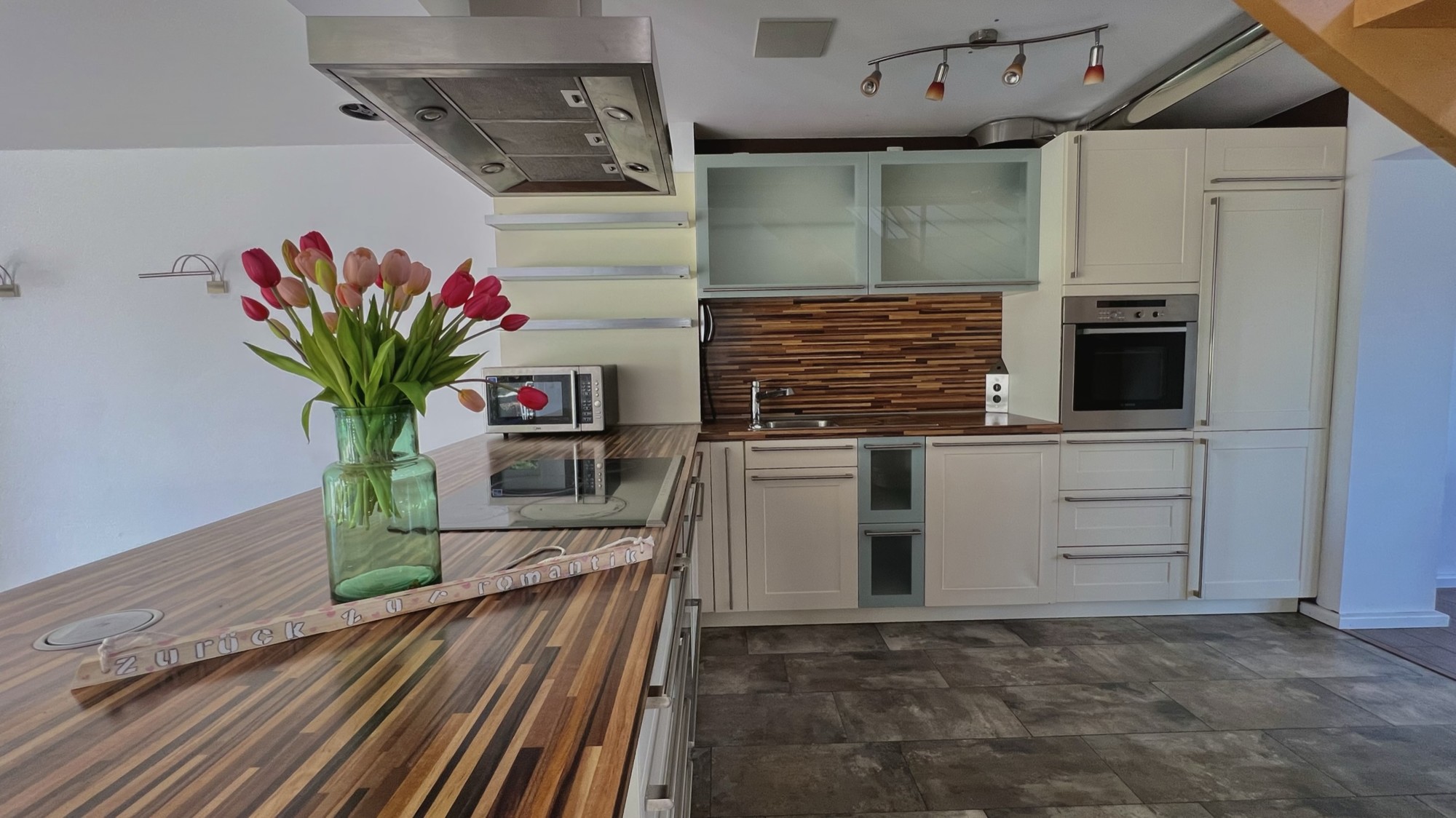 15_nachhause-immobilien__43771_bild Kaufen, Einziehen, Wohnen ... Modernes Haus mit Einliegerwohnung, Sauna und Swimmingpool