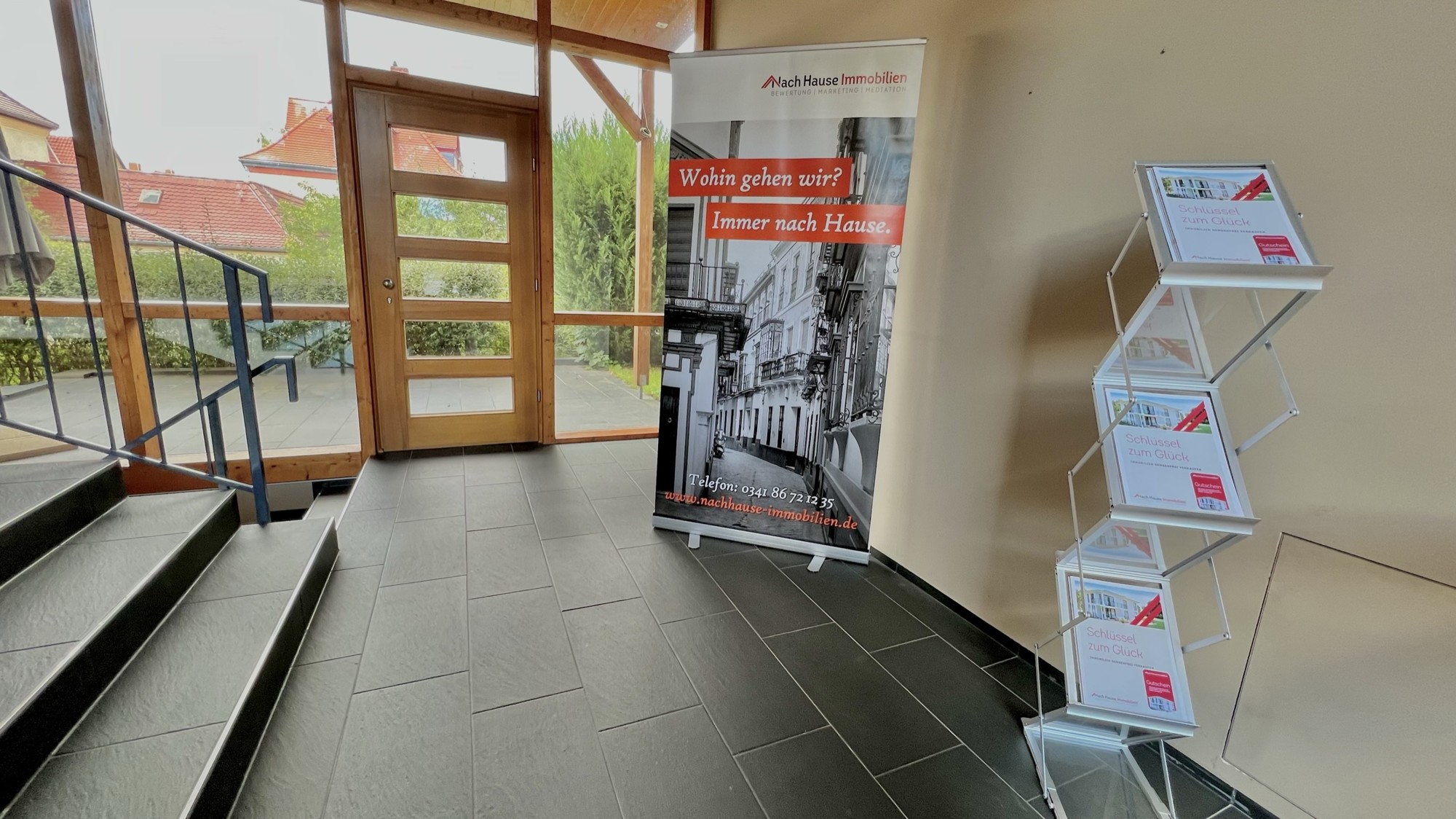 20_nachhause-immobilien__43781_bild Kaufen, Einziehen, Wohnen ... Modernes Haus mit Einliegerwohnung, Sauna und Swimmingpool