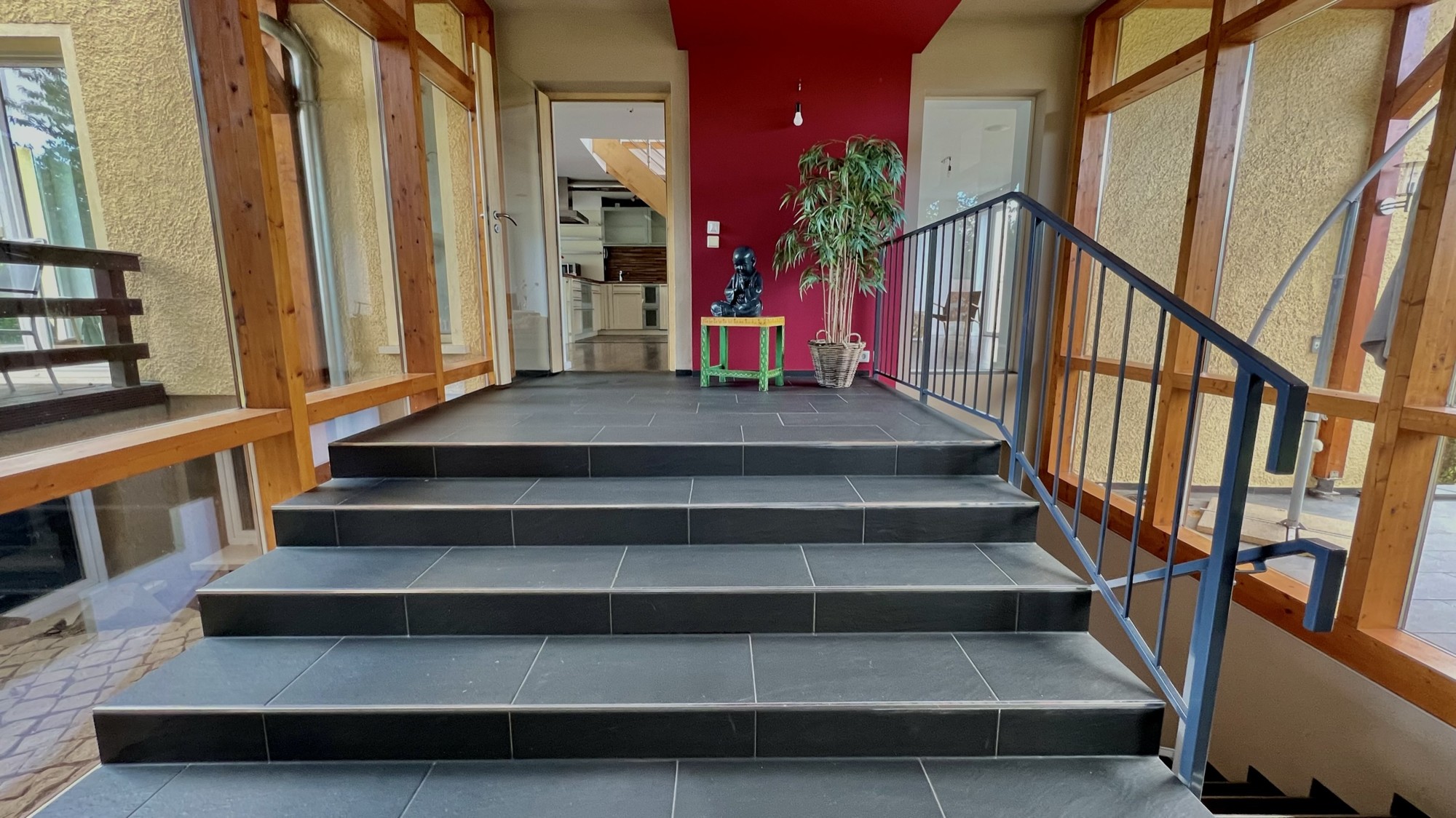 21_nachhause-immobilien__43783_bild Kaufen, Einziehen, Wohnen ... Modernes Haus mit Einliegerwohnung, Sauna und Swimmingpool