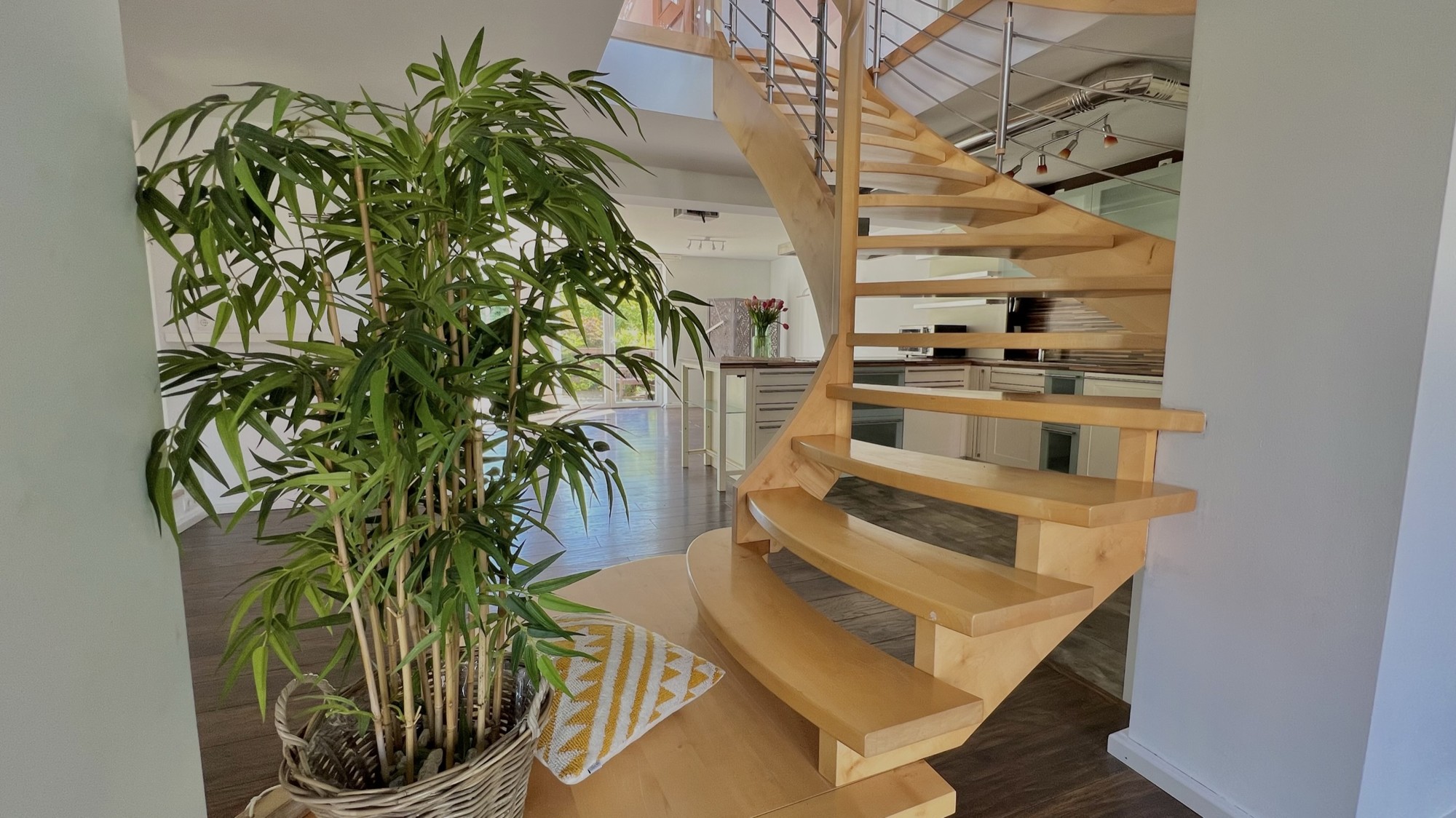 23_nachhause-immobilien__43787_bild Kaufen, Einziehen, Wohnen ... Modernes Haus mit Einliegerwohnung, Sauna und Swimmingpool