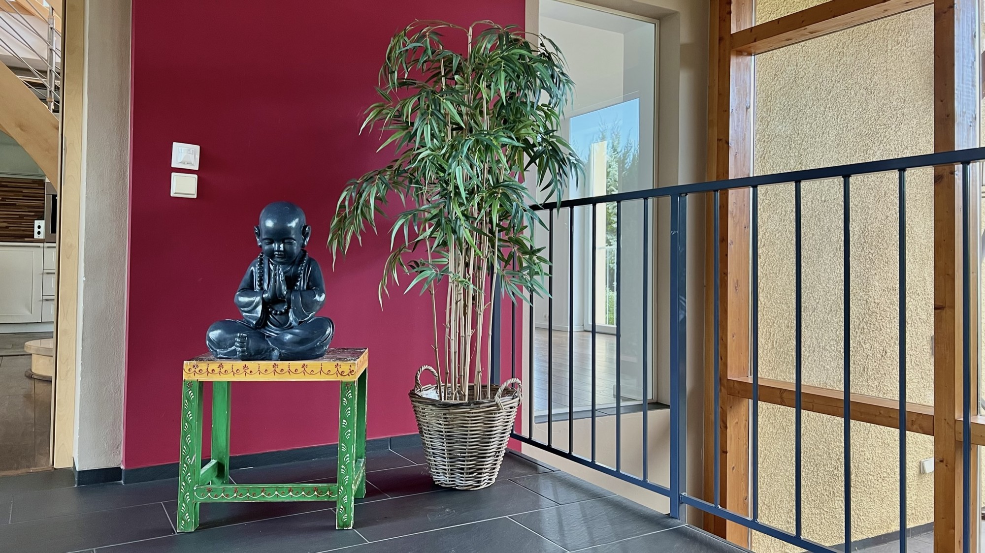 30_nachhause-immobilien__43801_bild Kaufen, Einziehen, Wohnen ... Modernes Haus mit Einliegerwohnung, Sauna und Swimmingpool