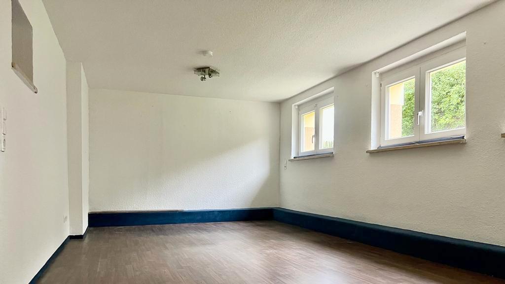 50_nachhause-immobilien__43841_bild Kaufen, Einziehen, Wohnen ... Modernes Haus mit Einliegerwohnung, Sauna und Swimmingpool