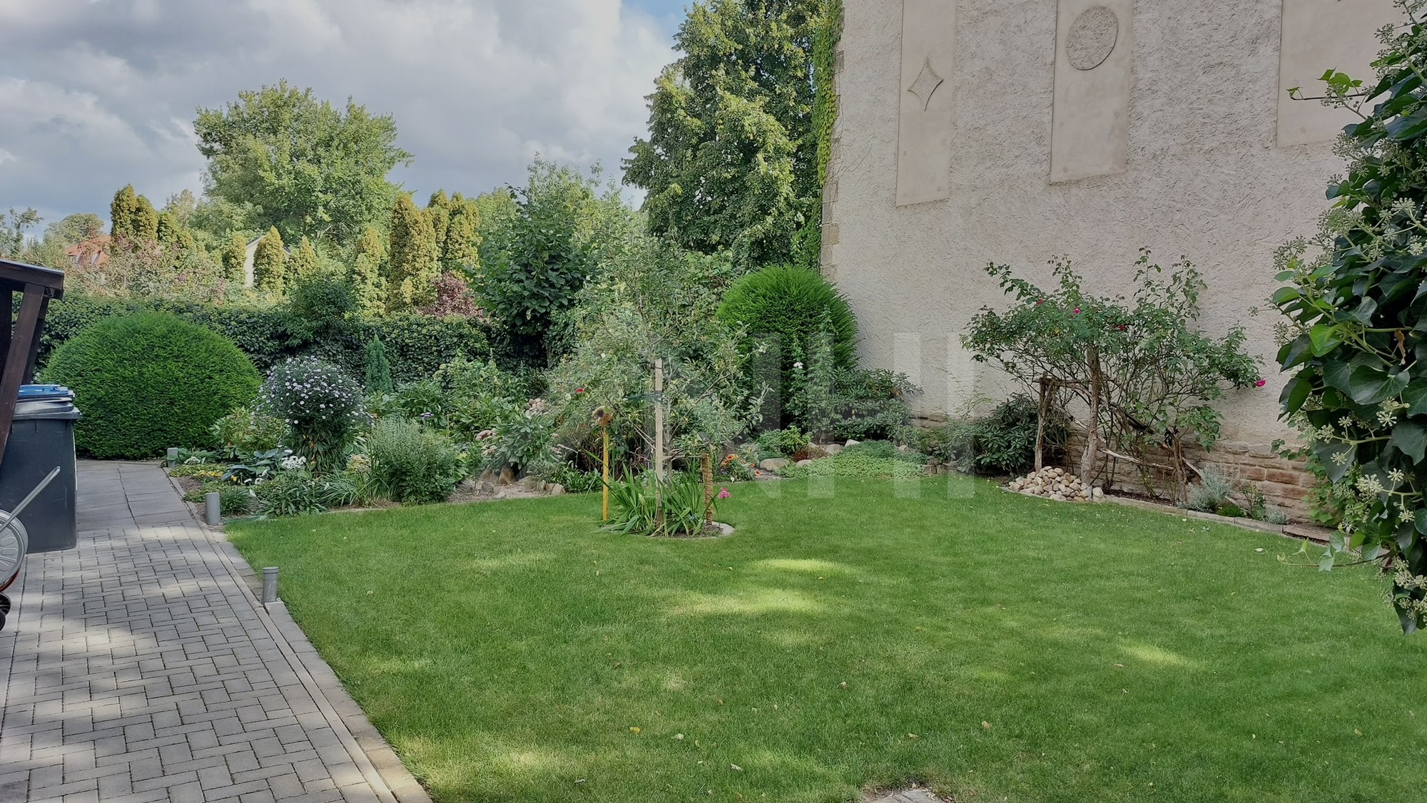 05_nachhause-immobilien_0ac3569e-9a77-489b-aabb-a3de8564ca7a_bild Charmant, kultig und vielfältig ... Mehrfamilienwohnhaus an der Elbe im Osten des Bundeslandes Sachsen-Anhalt