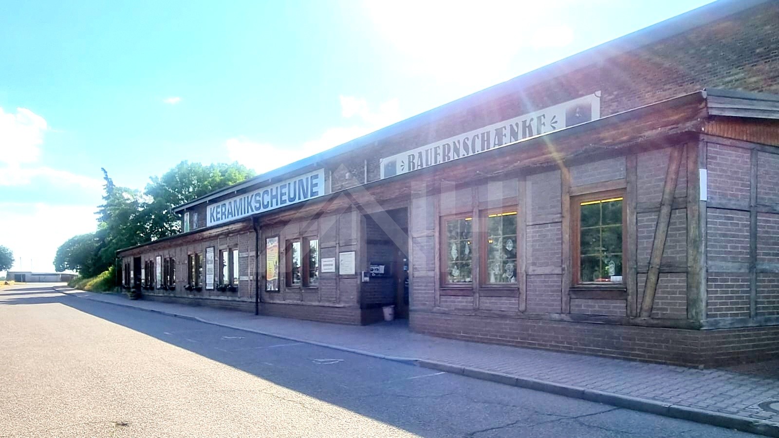 großen Grundstück großen Grundstück