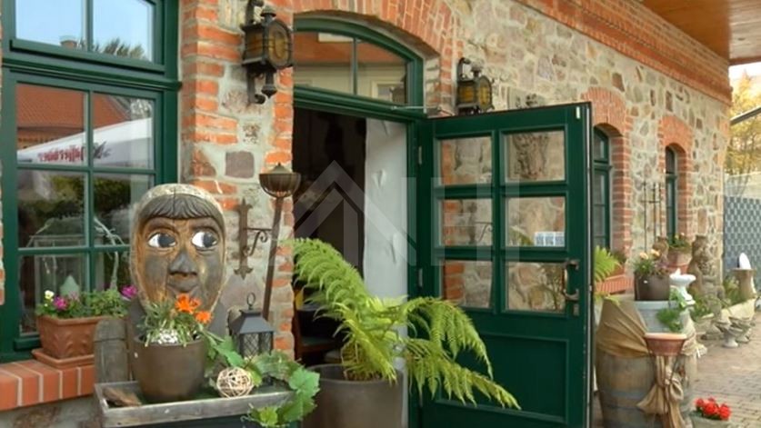 02_nachhause-immobilien_ea5b47ce-36cb-4a17-aa85-eade4ed1c791_bild Ein Paradies steht zum Verkauf ... Großes Grundstück am südlichen Ortsrand von Petersdorf mit mehreren gewerblich und wohnlich genutzten Gebäuden